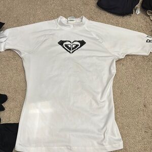 🔟DEAL… Roxy White Top with Black Logo